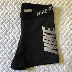 Nike pro shorts Medium